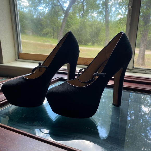Elle Black Suede Heels - Picture 1 of 8